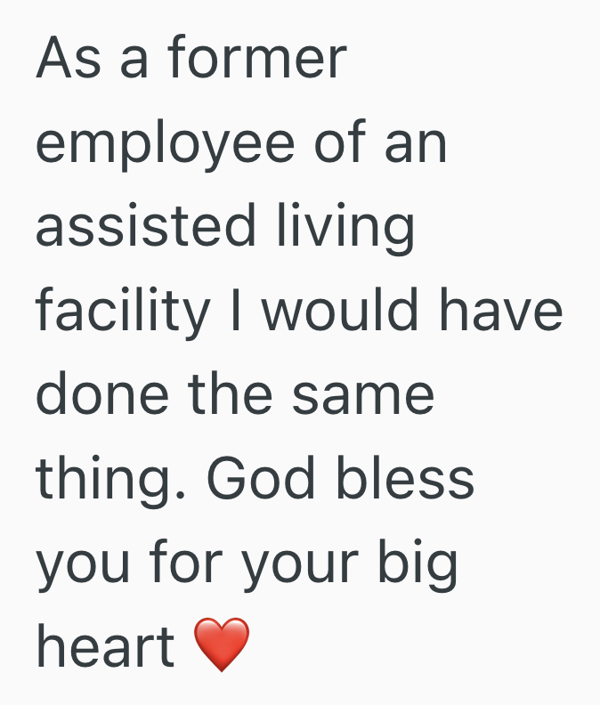 Screenshot 2025 07 08 at 2.06.15 PM Older Woman Struggled To Find A Working Card At Checkout, So A Kindhearted Stranger Quietly Paid Her Bill Without Making A Scene